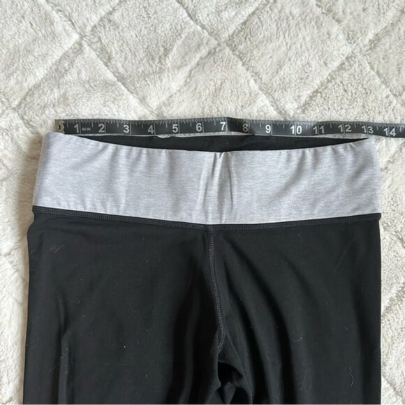 Victoria's Secret PINK | Black & Gray Reversible Ultimate Leggings | Size Small - Picture 12 of 15